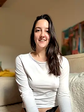  Juliette online show from November 30, 2025, 2:32 pm