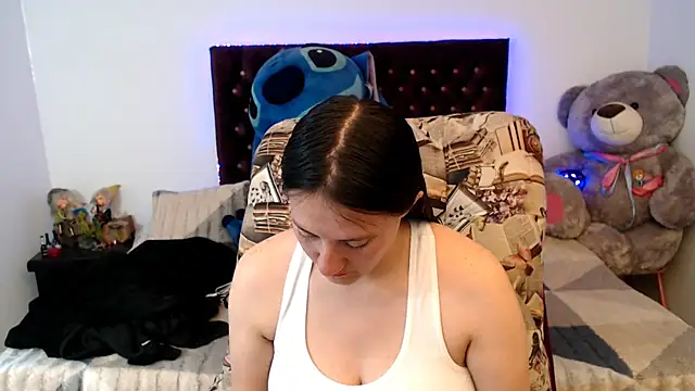 Snapshot of Lorenahot_06 chatting on April 2, 2026, 7:11 pm Lorenahot 06 online show from April 2, 2026, 7:11 pm