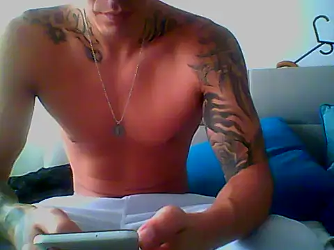 Snapshot of Skater29xx2 chatting on February 7, 2025, 6:24 pm Skater29xx2 online show from February 7, 2025, 6:24 pm