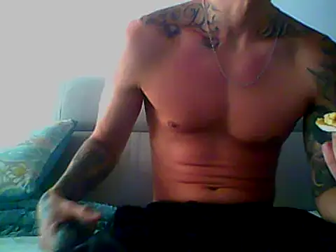 Snapshot of Skater29xx2 chatting on February 19, 2025, 4:11 pm Skater29xx2 online show from February 19, 2025, 4:11 pm