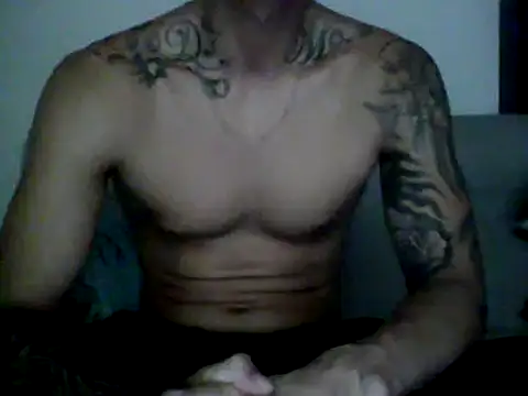 Snapshot of Skater29xx2 chatting on February 26, 2025, 4:14 am Skater29xx2 online show from February 26, 2025, 4:14 am