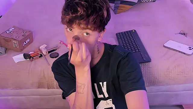 Tomy Rox online show from September 30, 2025, 8:47 pm