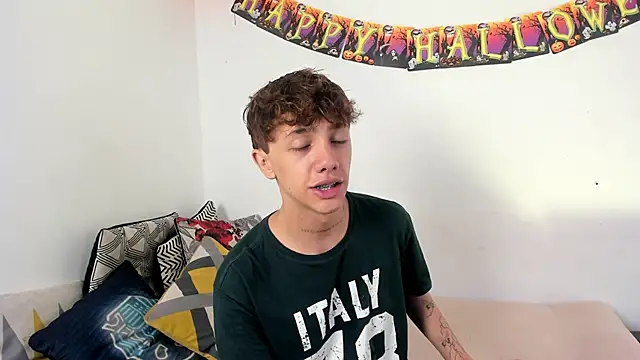 Tomy Rox online show from October 6, 2025, 8:39 pm