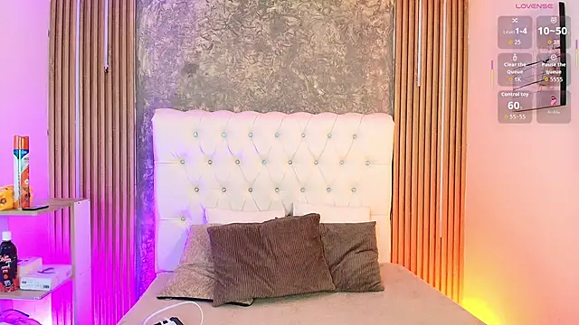 Tomy Rox online show from April 12, 2026, 8:36 pm