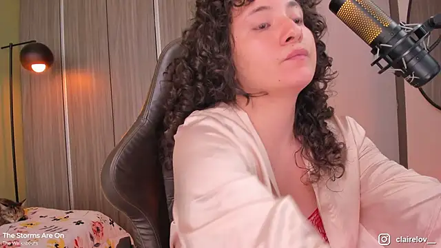 orchide  online show from January 7, 2026, 9:50 pm