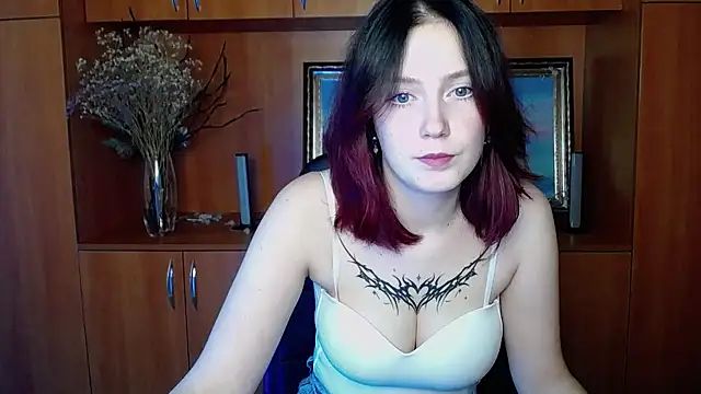 Snapshot of BlueberryDi chatting on October 26, 2025, 7:03 am BlueberryDi online show from October 26, 2025, 7:03 am