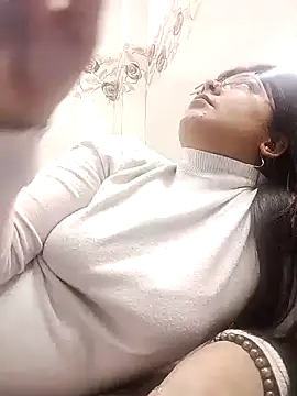 Snapshot of Husnpari20 chatting on January 1, 2025, 9:28 am Husnpari20 online show from January 1, 2025, 9:28 am