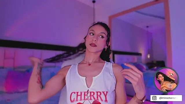 MiissCharlotte online show from September 28, 2025, 3:45 am