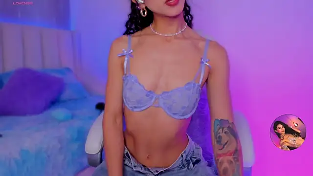 MiissCharlotte online show from November 12, 2025, 1:39 am