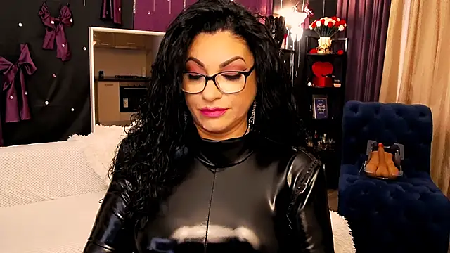 Snapshot of Wicked_Hilde chatting on September 29, 2025, 11:26 am Wicked Hilde online show from September 29, 2025, 11:26 am