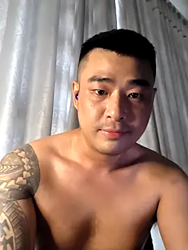 Asianhif online show from December 17, 2025, 5:02 am