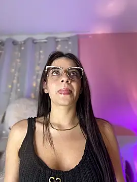 hannacruzsj online show from January 13, 2026, 2:39 am