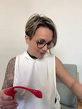 marinella07 online show from March 13, 2025, 1:29 pm