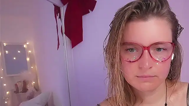 Ameliasweety69 online show from February 23, 2025, 1:10 pm