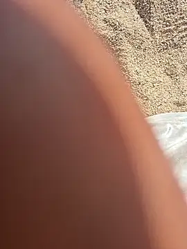 Snapshot of SexyErola27 chatting on October 24, 2025, 9:38 am SexyErola27 online show from October 24, 2025, 9:38 am