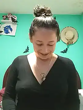 Snapshot of emilypoppy3 chatting on December 4, 2024, 8:07 pm emilypoppy3 online show from December 4, 2024, 8:07 pm