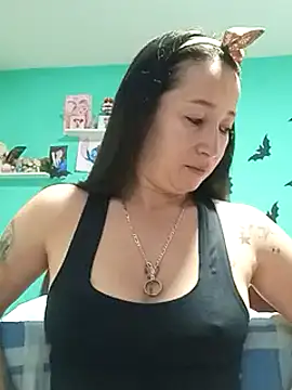 Snapshot of emilypoppy3 chatting on December 19, 2024, 1:18 pm emilypoppy3 online show from December 19, 2024, 1:18 pm