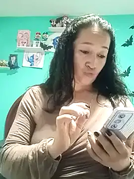 Snapshot of emilypoppy3 chatting on December 27, 2024, 10:05 pm emilypoppy3 online show from December 27, 2024, 10:05 pm