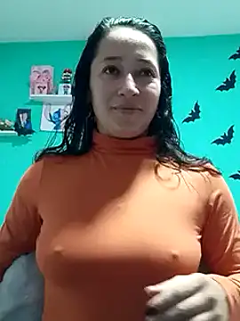 Snapshot of emilypoppy3 chatting on January 7, 2025, 12:41 pm emilypoppy3 online show from January 7, 2025, 12:41 pm