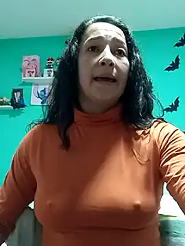 Snapshot of emilypoppy3 chatting on January 7, 2025, 3:44 pm emilypoppy3 online show from January 7, 2025, 3:44 pm