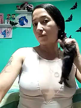 Snapshot of emilypoppy3 chatting on January 10, 2025, 8:04 pm emilypoppy3 online show from January 10, 2025, 8:04 pm