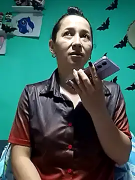 Snapshot of emilypoppy3 chatting on January 14, 2025, 3:57 pm emilypoppy3 online show from January 14, 2025, 3:57 pm