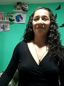 Snapshot of emilypoppy3 chatting on February 14, 2025, 3:11 am emilypoppy3 online show from February 14, 2025, 3:11 am