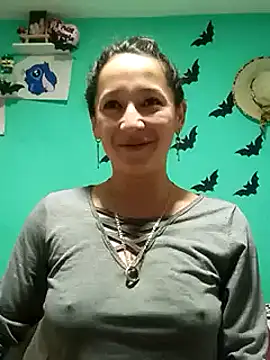 Snapshot of emilypoppy3 chatting on February 20, 2025, 3:45 am emilypoppy3 online show from February 20, 2025, 3:45 am