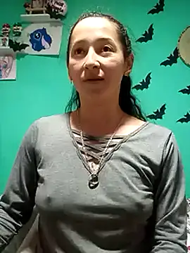 Snapshot of emilypoppy3 chatting on February 20, 2025, 6:24 pm emilypoppy3 online show from February 20, 2025, 6:24 pm