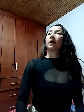 Snapshot of emilypoppy3 chatting on October 25, 2025, 6:46 pm emilypoppy3 online show from October 25, 2025, 6:46 pm