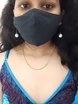 Snapshot of Angleannie chatting on October 8, 2025, 7:55 pm Angleannie online show from October 8, 2025, 7:55 pm