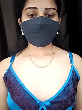 Snapshot of Angleannie chatting on November 6, 2025, 6:31 pm Angleannie online show from November 6, 2025, 6:31 pm