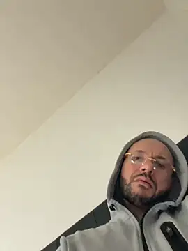 Guitccch online show from February 21, 2026, 10:05 am