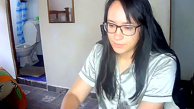 brittanycheeks online show from January 24, 2025, 4:17 pm