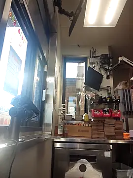 samone9 online show from October 31, 2025, 2:07 pm