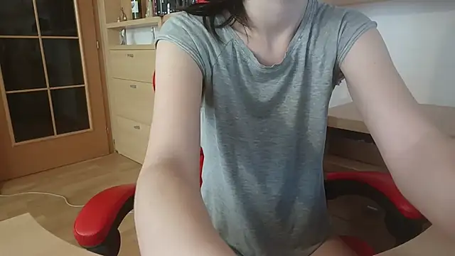 Veronique Valentine online show from October 24, 2025, 10:11 am