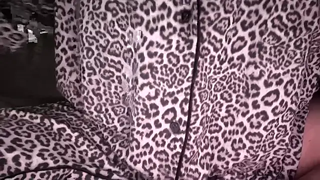 Snapshot of SEXY-ZENA chatting on November 1, 2025, 12:45 am SEXY-ZENA online show from November 1, 2025, 12:45 am