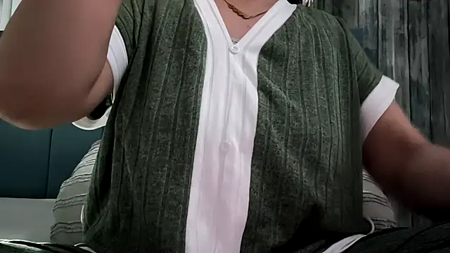 Snapshot of SEXY-ZENA chatting on March 19, 2026, 12:36 am SEXY-ZENA online show from March 19, 2026, 12:36 am