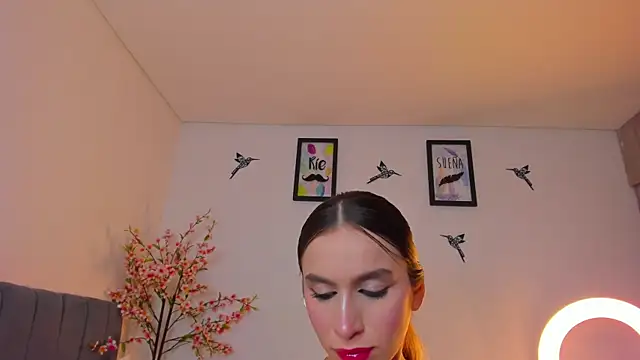 im sarah34 online show from January 5, 2025, 2:49 am