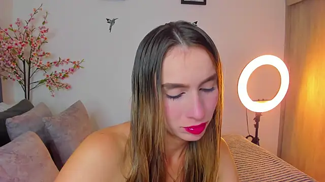 im sarah34 online show from January 13, 2025, 5:01 am