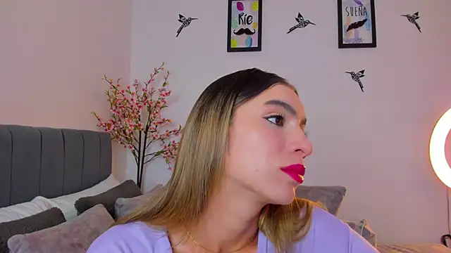 im sarah34 online show from February 1, 2025, 12:26 pm