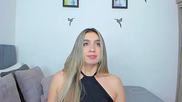 im sarah34 online show from November 12, 2025, 6:14 am