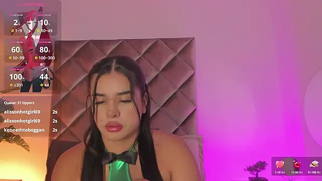 kaylarossi online show from October 5, 2025, 7:50 am