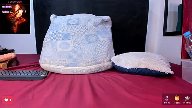 kandy-Jhonson online show from October 16, 2025, 2:40 pm