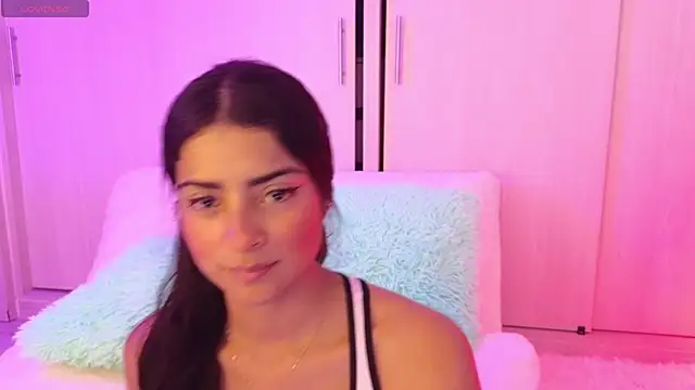 Yues050600 online show from December 8, 2024, 12:40 am