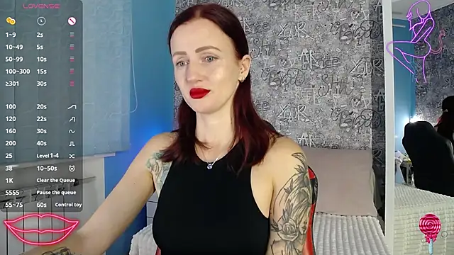 ElisaJane online show from October 21, 2025, 8:53 pm