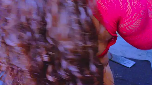 Isa  Blanc online show from September 16, 2025, 12:11 am