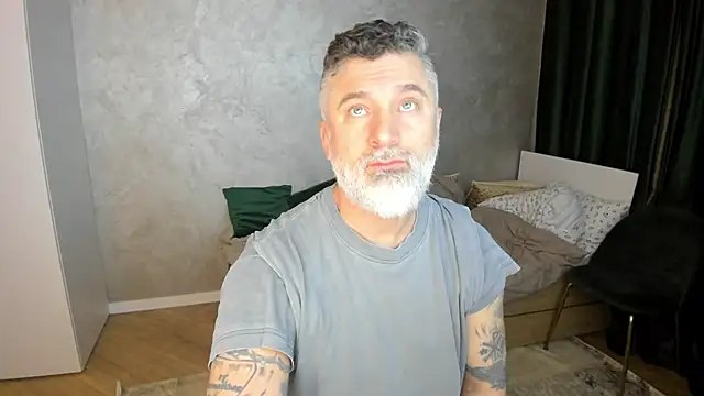 Snapshot of BlowMyXXL chatting on February 7, 2025, 2:58 pm BlowMyXXL online show from February 7, 2025, 2:58 pm