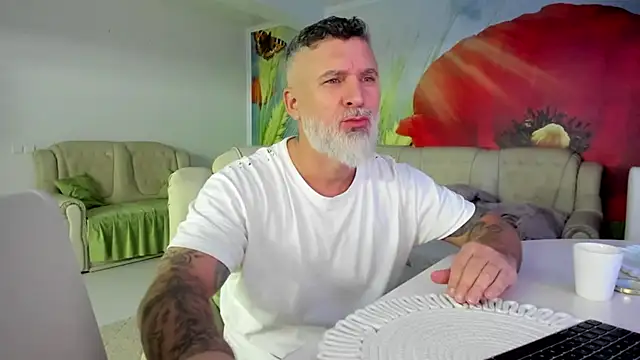 BlowMyXXL online show from January 14, 2026, 7:19 pm