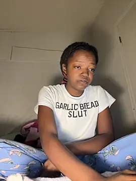 minimama69 online show from November 3, 2025, 11:33 am